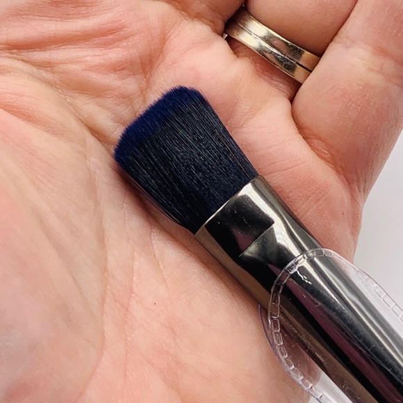 NEW FARAH Brushes Straight 20FF Foundation Brush - Picture 3 of 8